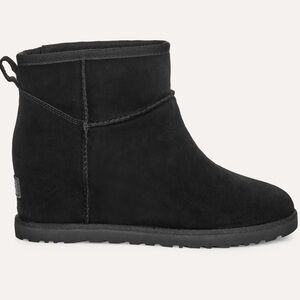 UGG Classic Femme Mini